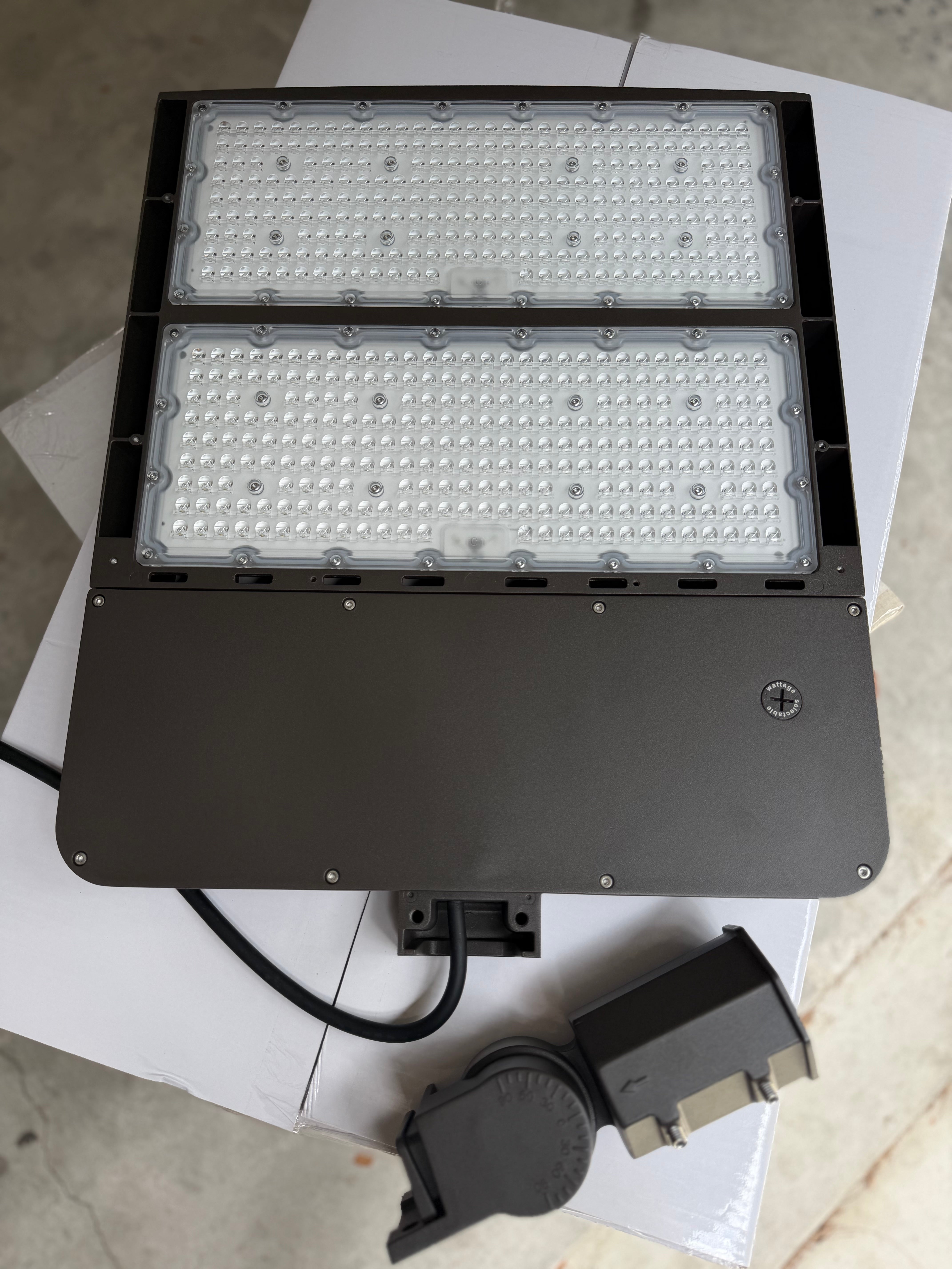 400W LED Tennis & Pickleball Court Light
