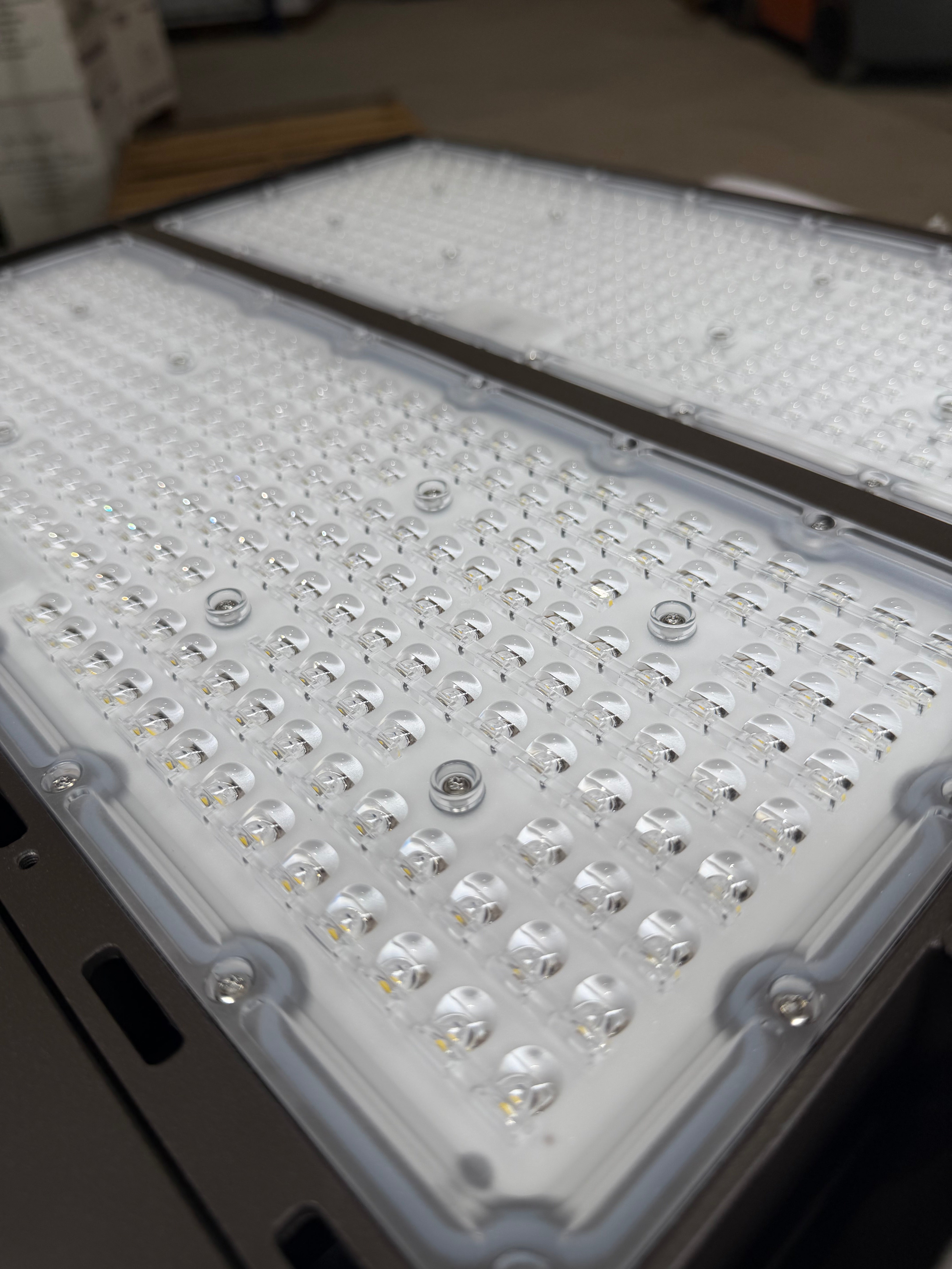 400W LED Tennis & Pickleball Court Light